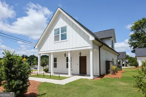 499 Little Oak ST