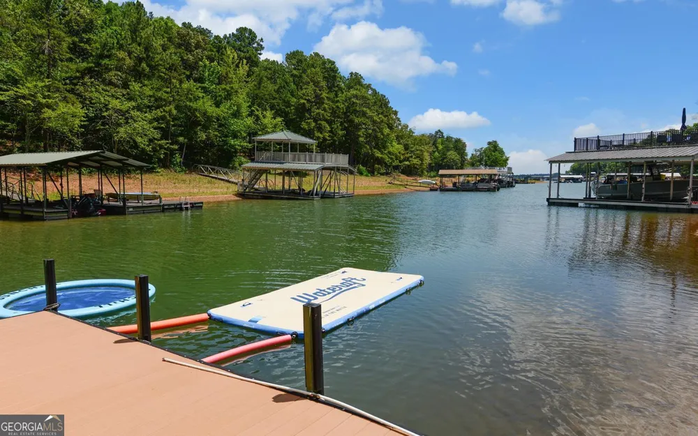 819 Tranquility LN Hartwell, GA 30643