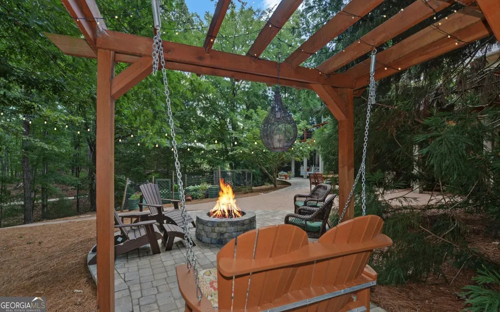 819 Tranquility LN Hartwell, GA 30643