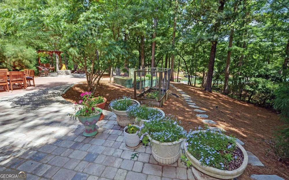 819 Tranquility LN Hartwell, GA 30643