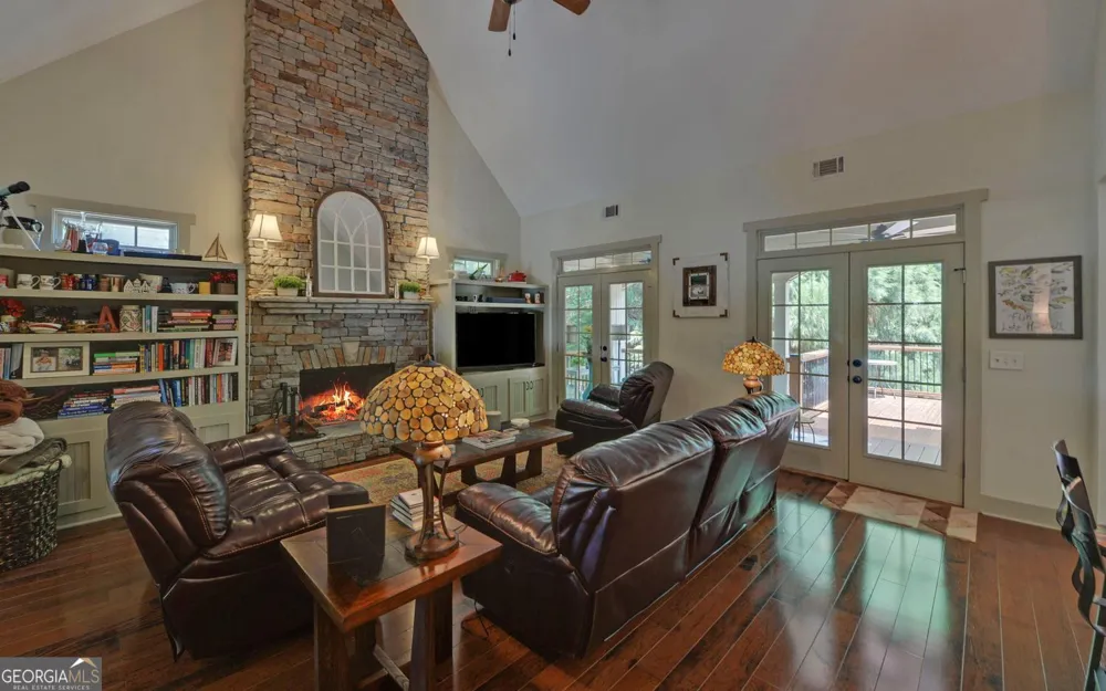 819 Tranquility LN Hartwell, GA 30643