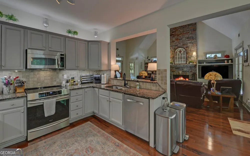 819 Tranquility LN Hartwell, GA 30643