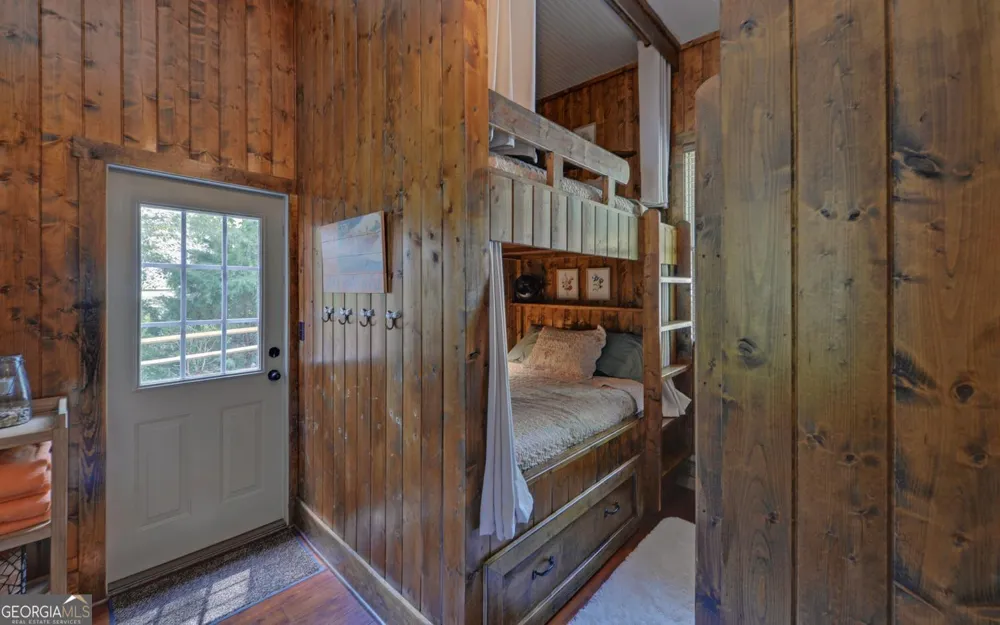 819 Tranquility LN Hartwell, GA 30643