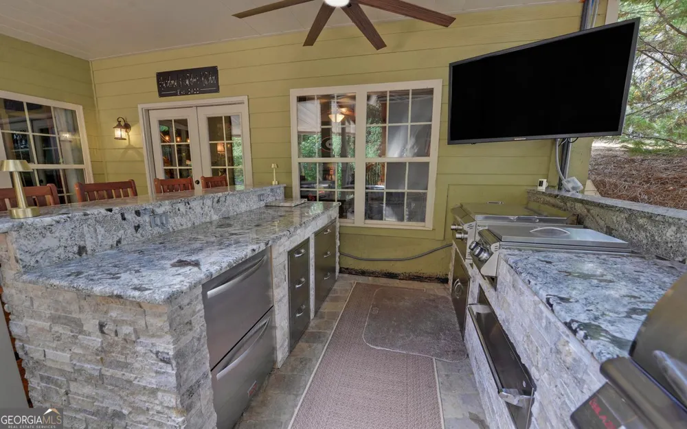 819 Tranquility LN Hartwell, GA 30643