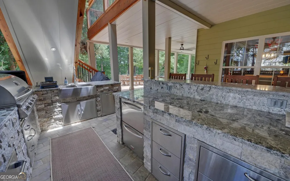 819 Tranquility LN Hartwell, GA 30643