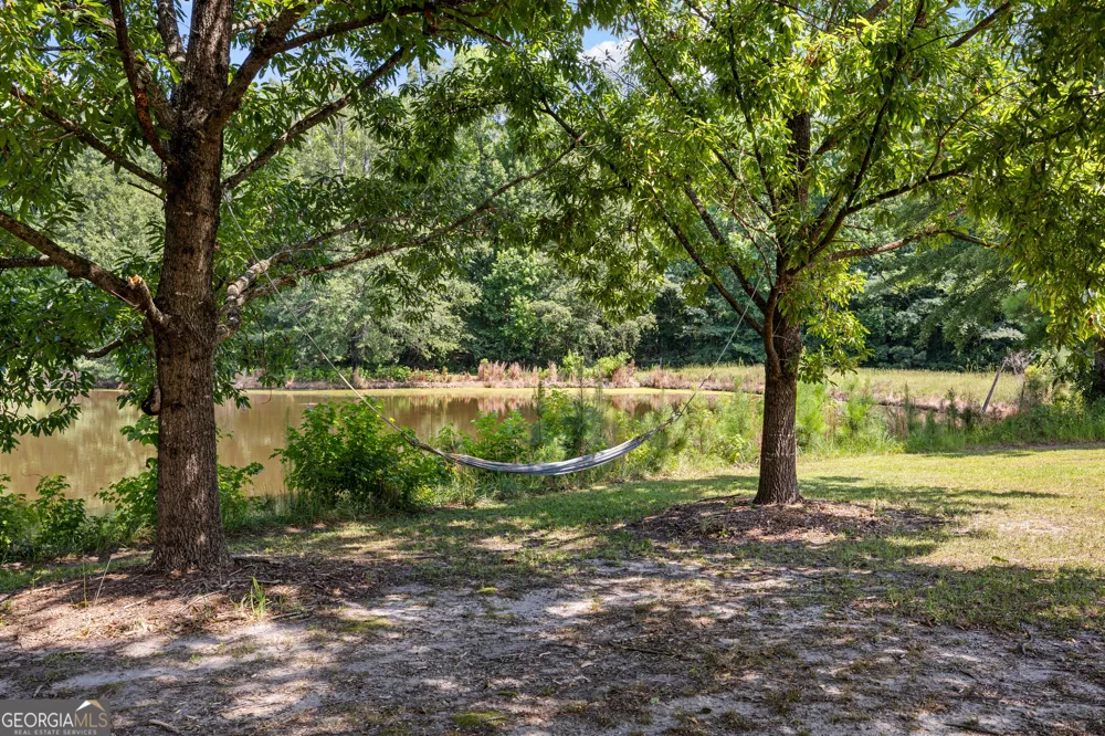 456 W McIntosh RD Brooks, GA 30205