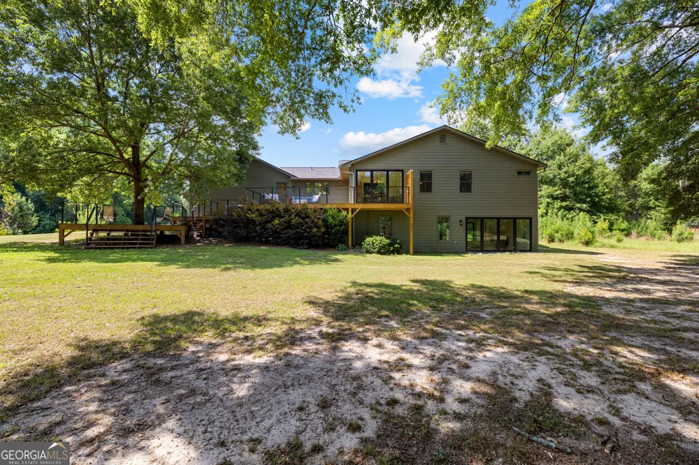 456 W McIntosh RD Brooks, GA 30205