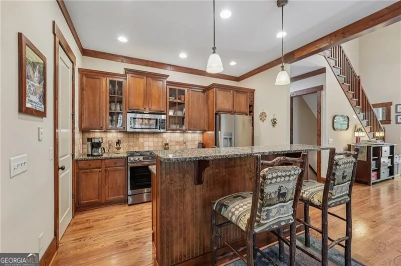 63 Choctaw RDG Big Canoe, GA 30143
