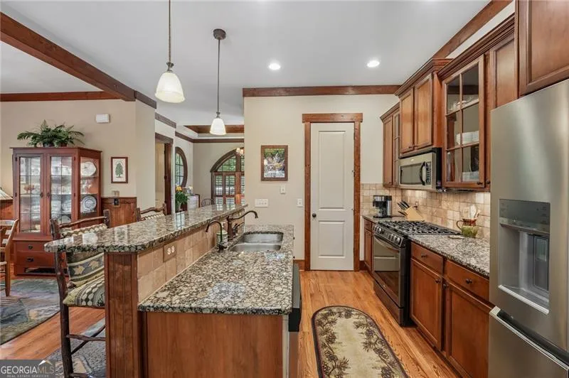 63 Choctaw RDG Big Canoe, GA 30143