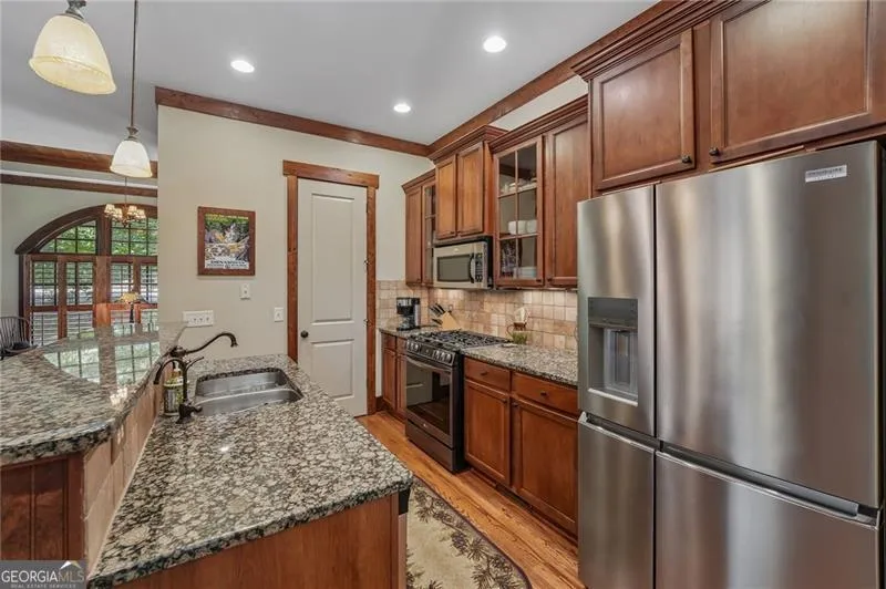 63 Choctaw RDG Big Canoe, GA 30143