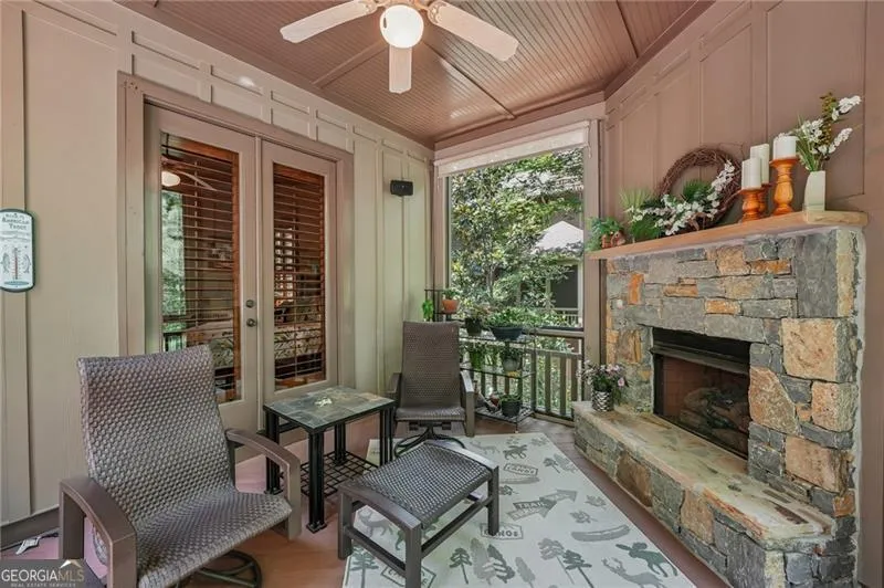 63 Choctaw RDG Big Canoe, GA 30143