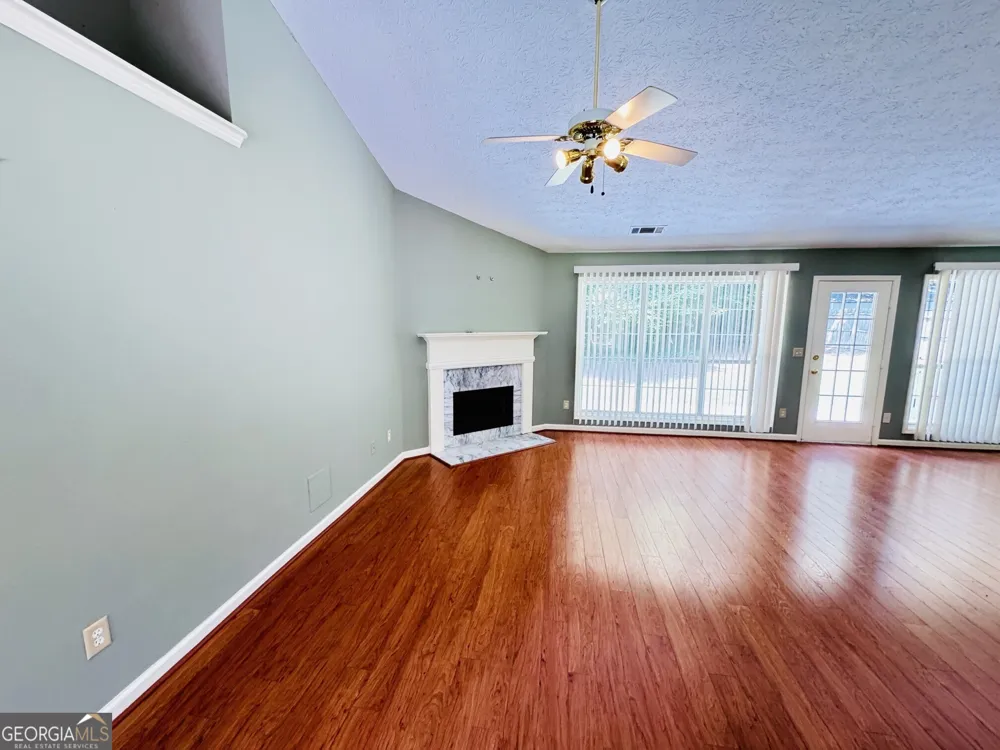 1450 Millhaven DR Auburn, GA 30011