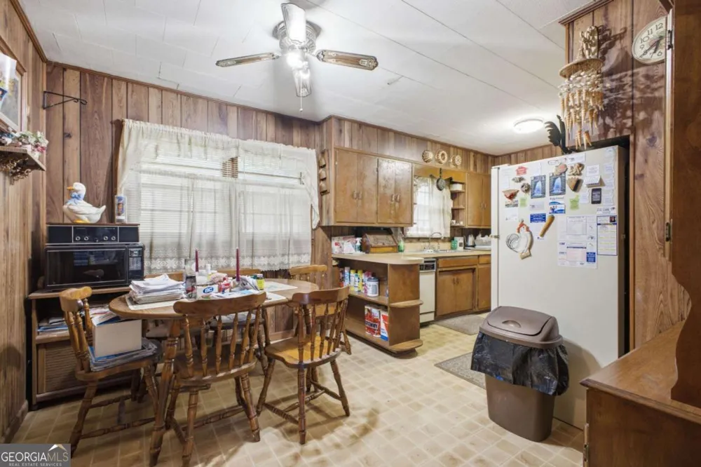 101 Jackson ST Calhoun, GA 30701