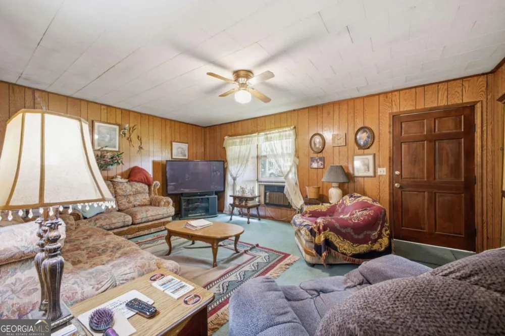 101 Jackson ST Calhoun, GA 30701