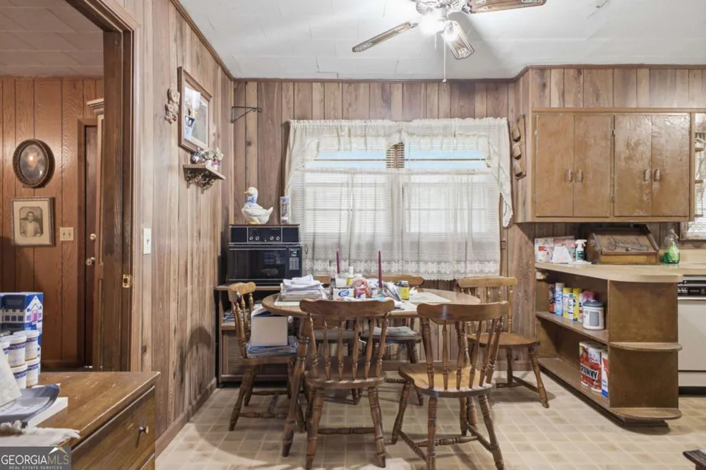 101 Jackson ST Calhoun, GA 30701