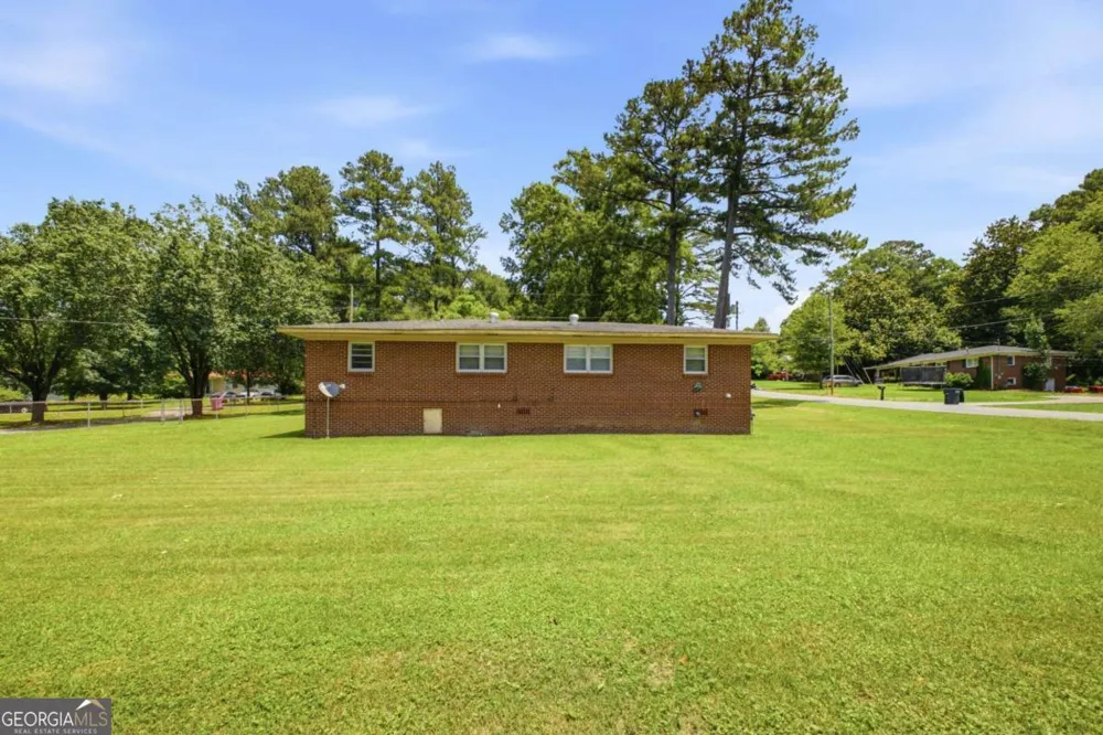 101 Jackson ST Calhoun, GA 30701