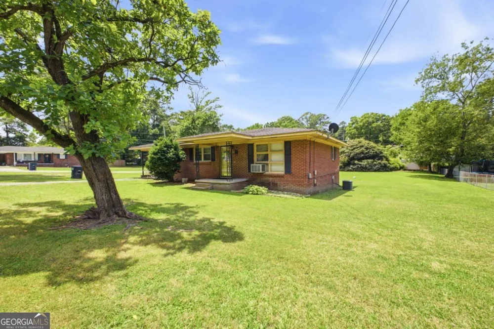 101 Jackson ST Calhoun, GA 30701