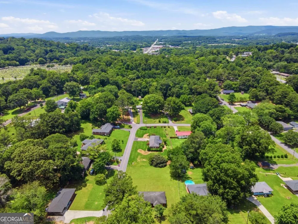 101 Jackson ST Calhoun, GA 30701