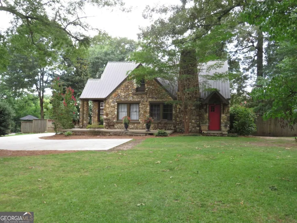 607 N College ST Cedartown, GA 30125