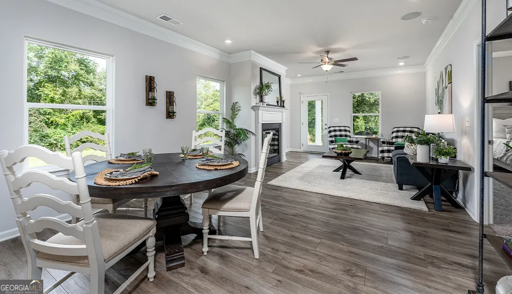 203 Park Bench WAY Byron, GA 31008