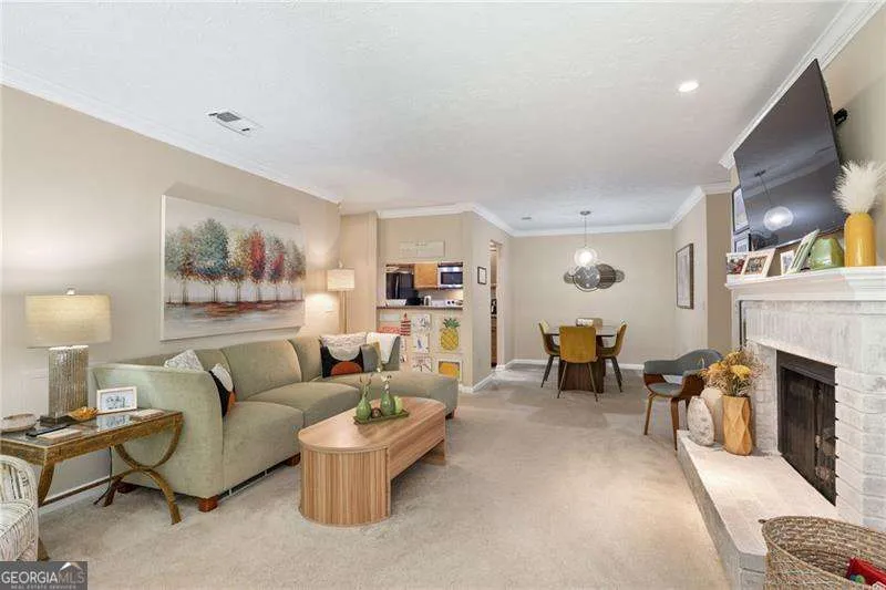 525 Warm Springs CIR Roswell, GA 30075