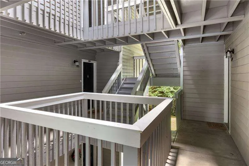 525 Warm Springs CIR Roswell, GA 30075
