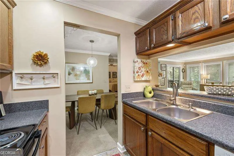 525 Warm Springs CIR Roswell, GA 30075