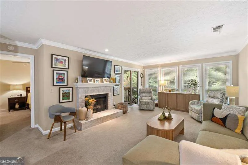 525 Warm Springs CIR Roswell, GA 30075