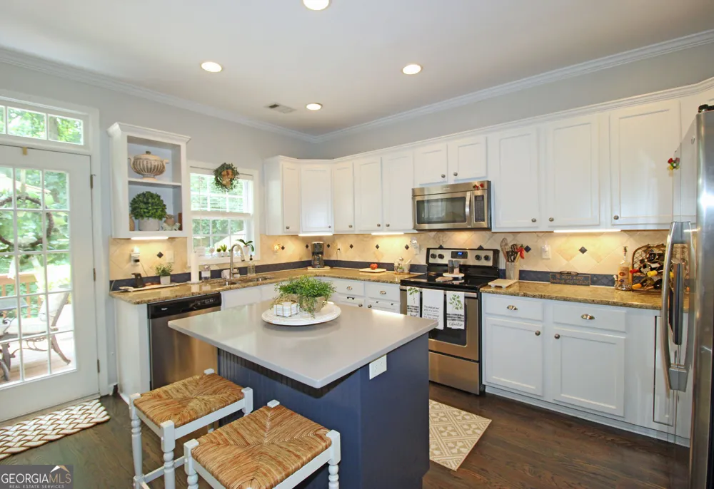 1503 Waters Edge TRL Roswell, GA 30075