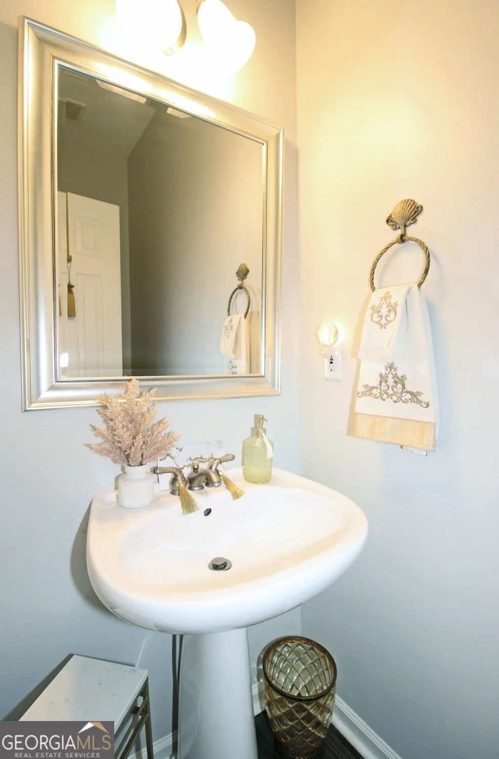1503 Waters Edge TRL Roswell, GA 30075