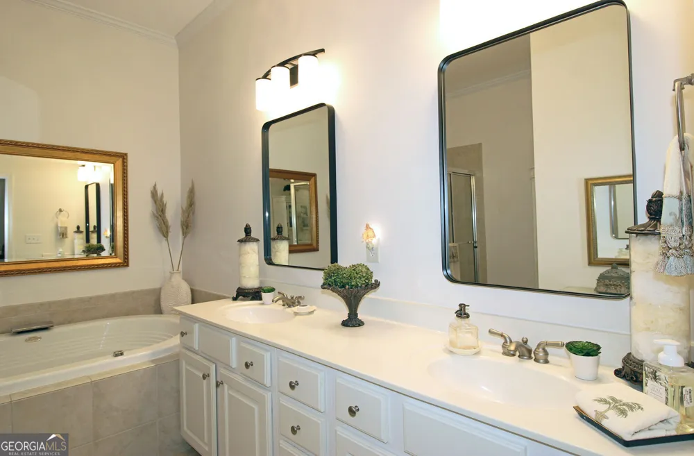 1503 Waters Edge TRL Roswell, GA 30075