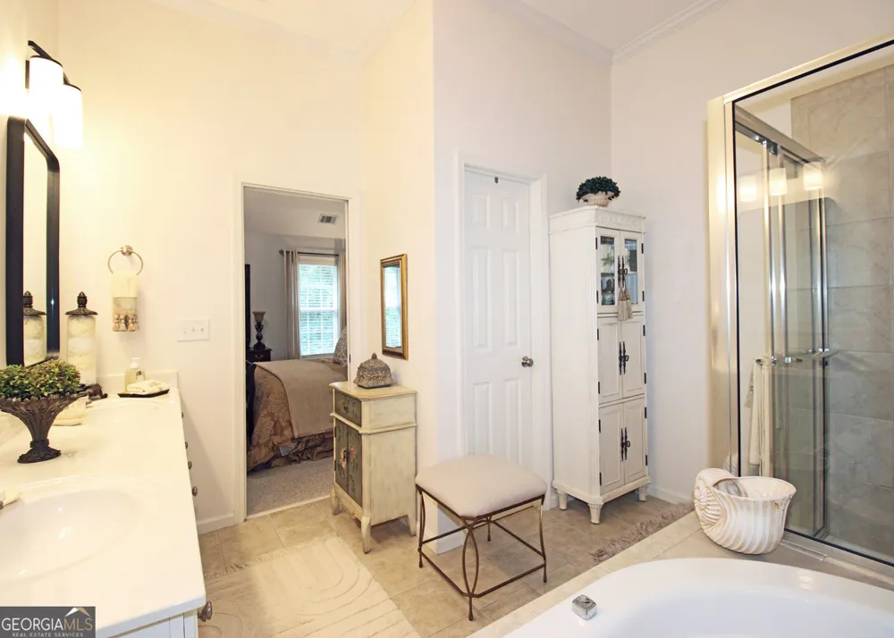 1503 Waters Edge TRL Roswell, GA 30075