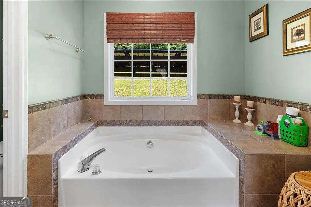 114 Towne Lake DR NE Calhoun, GA 30701