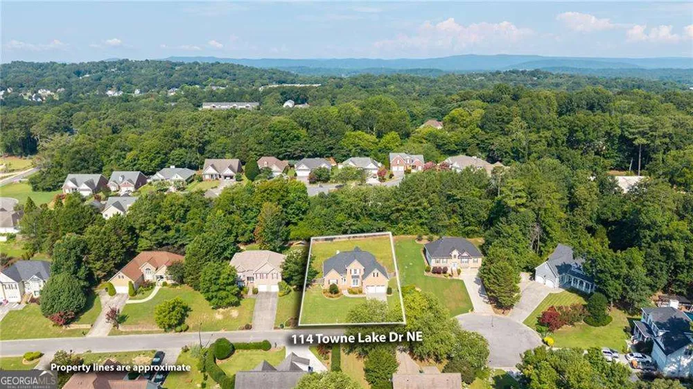 114 Towne Lake DR NE Calhoun, GA 30701