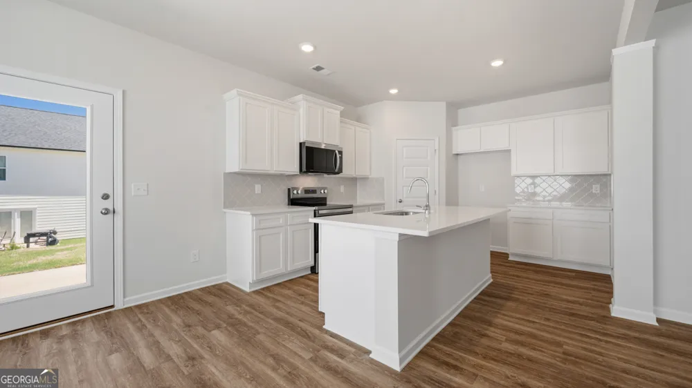 11979 Aukerman WAY Hampton, GA 30228