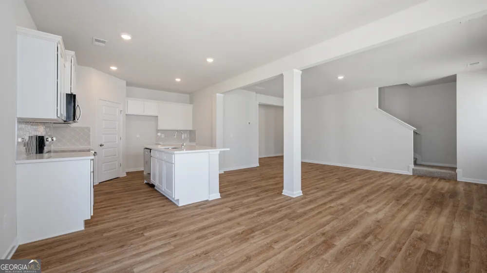 11979 Aukerman WAY Hampton, GA 30228