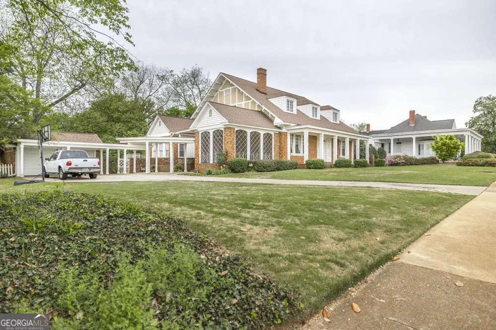 62 Indian Springs DR Forsyth, GA 31029