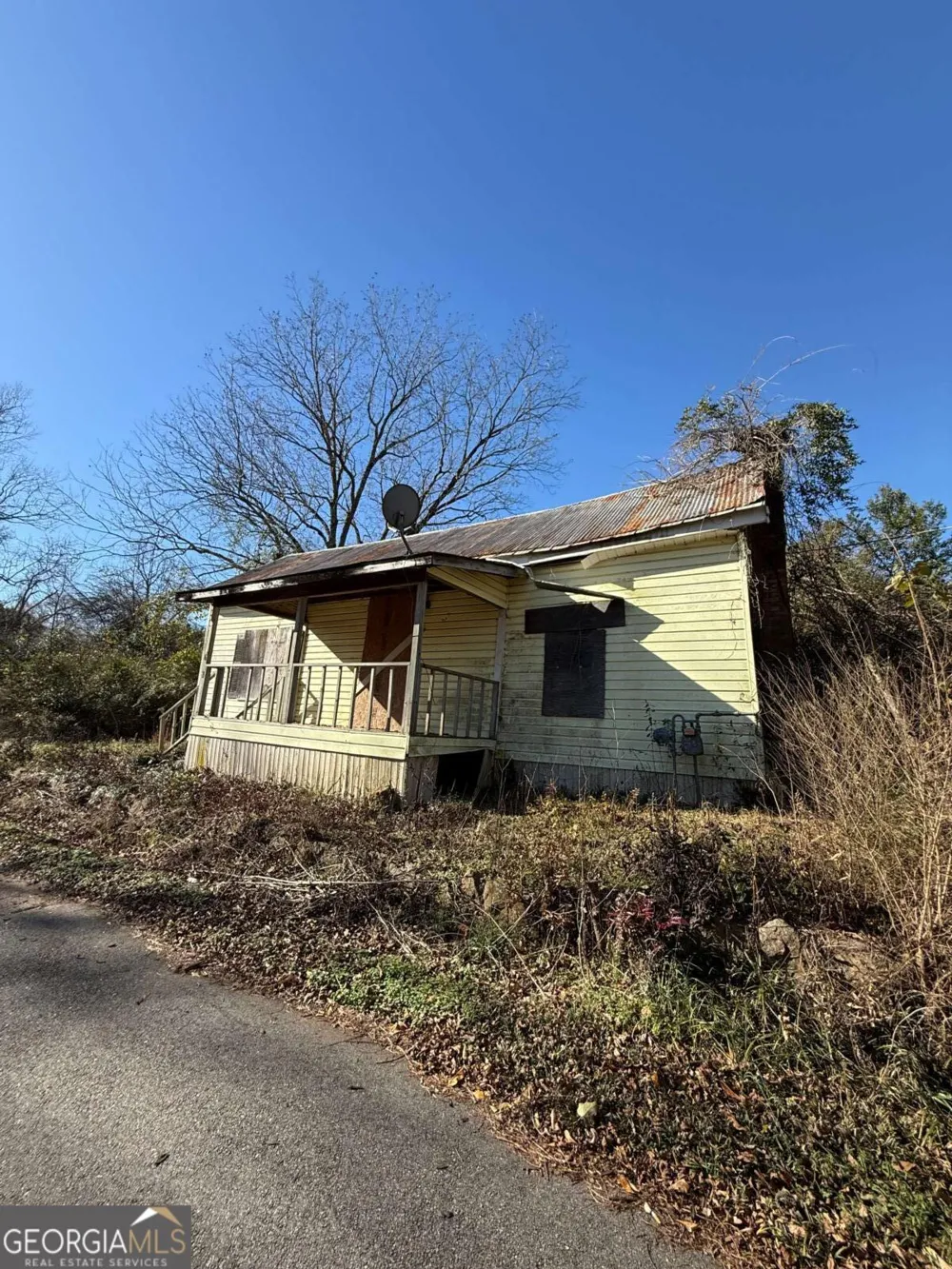 628 M L King ST Greenville, GA 30222