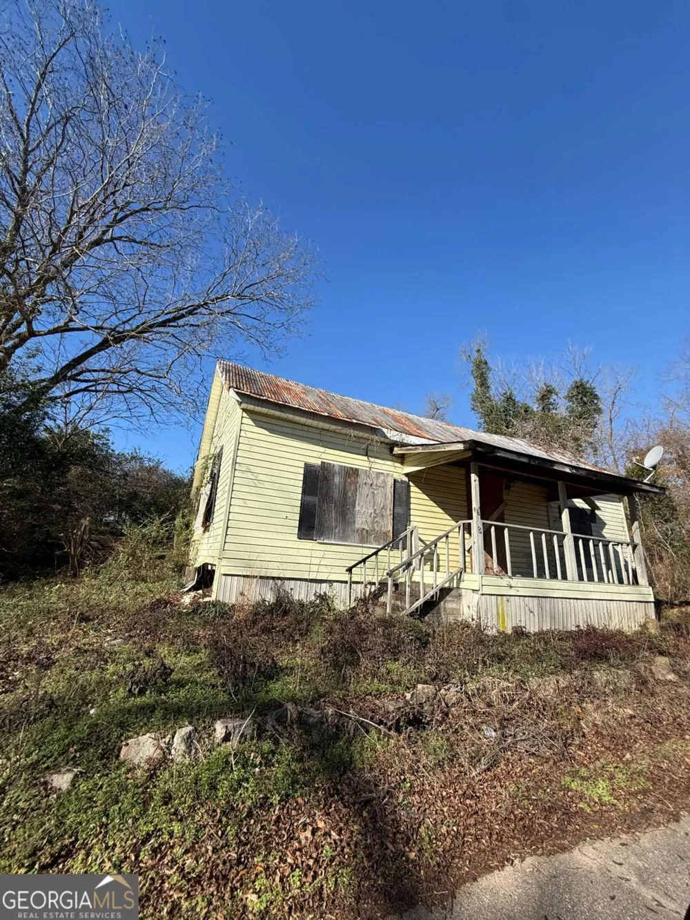 628 M L King ST Greenville, GA 30222