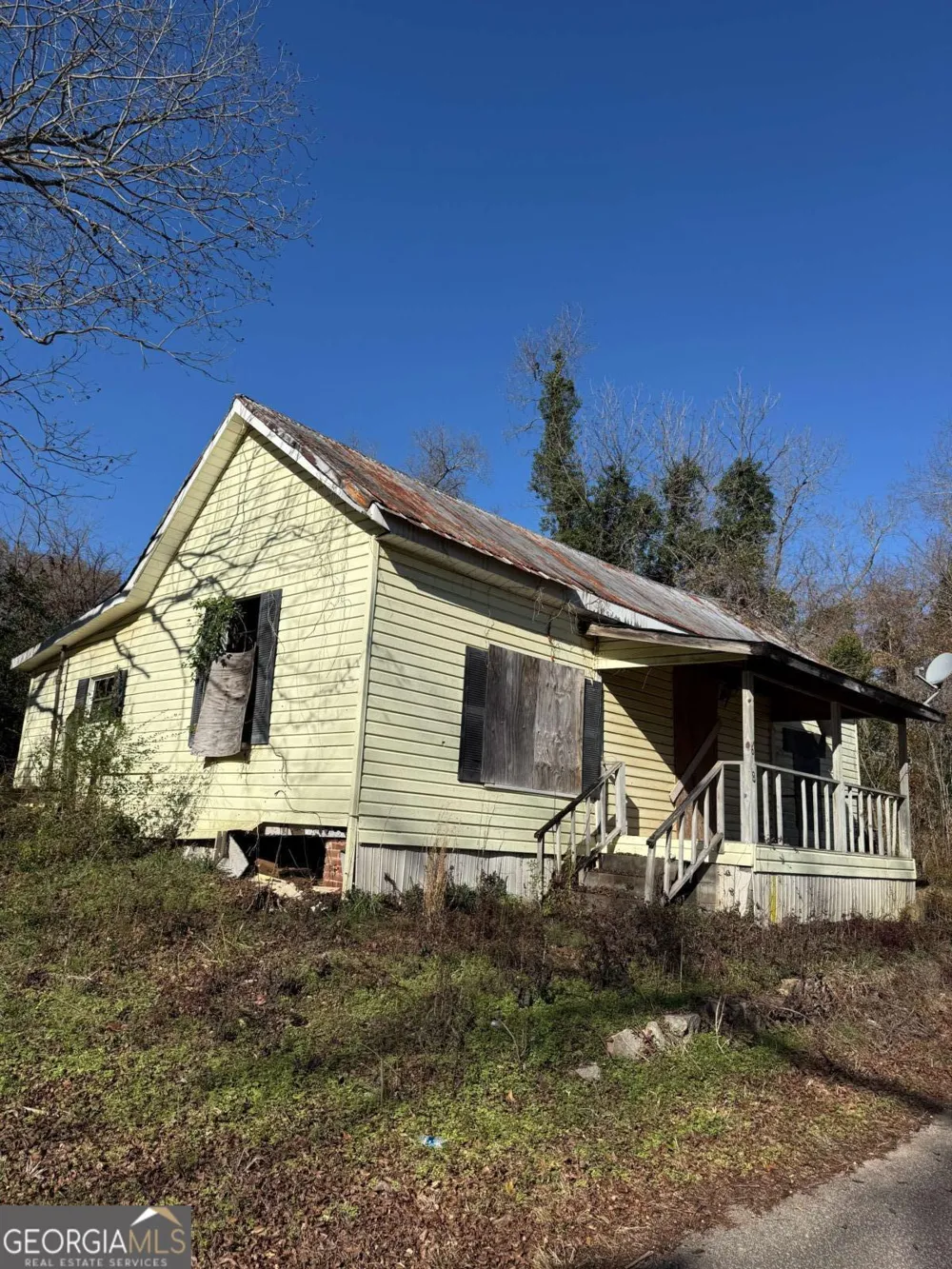 628 M L King ST Greenville, GA 30222