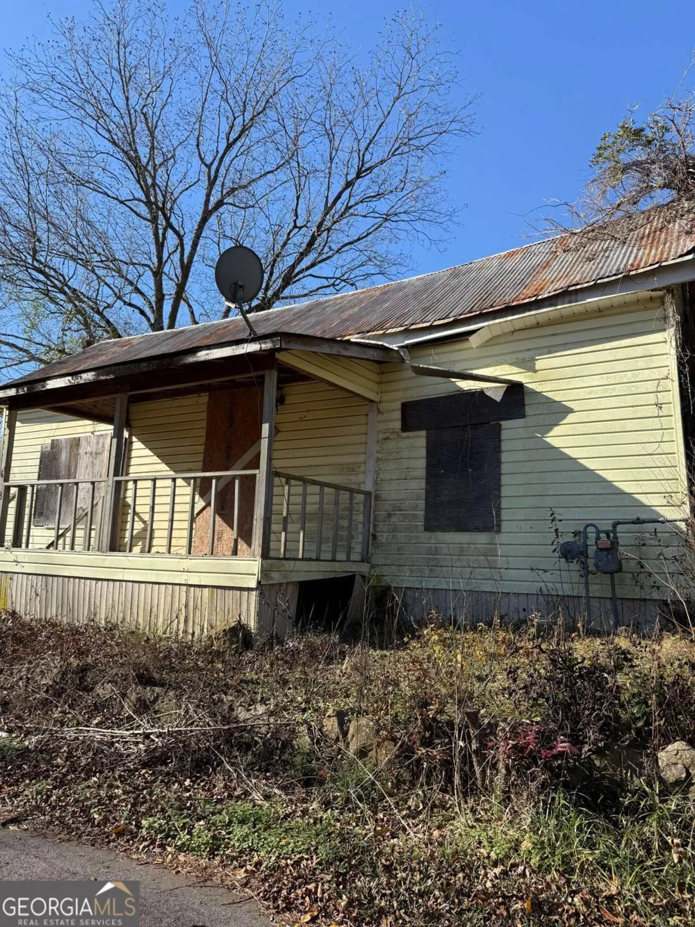628 M L King ST Greenville, GA 30222