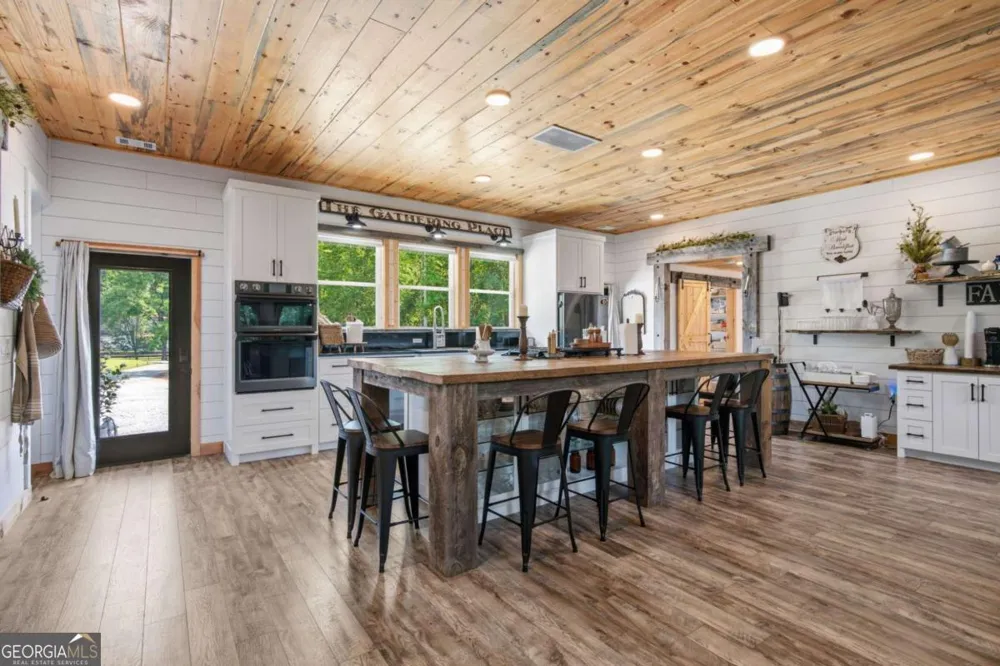 426 Thompson Creek Park RD Dawsonville, GA 30534