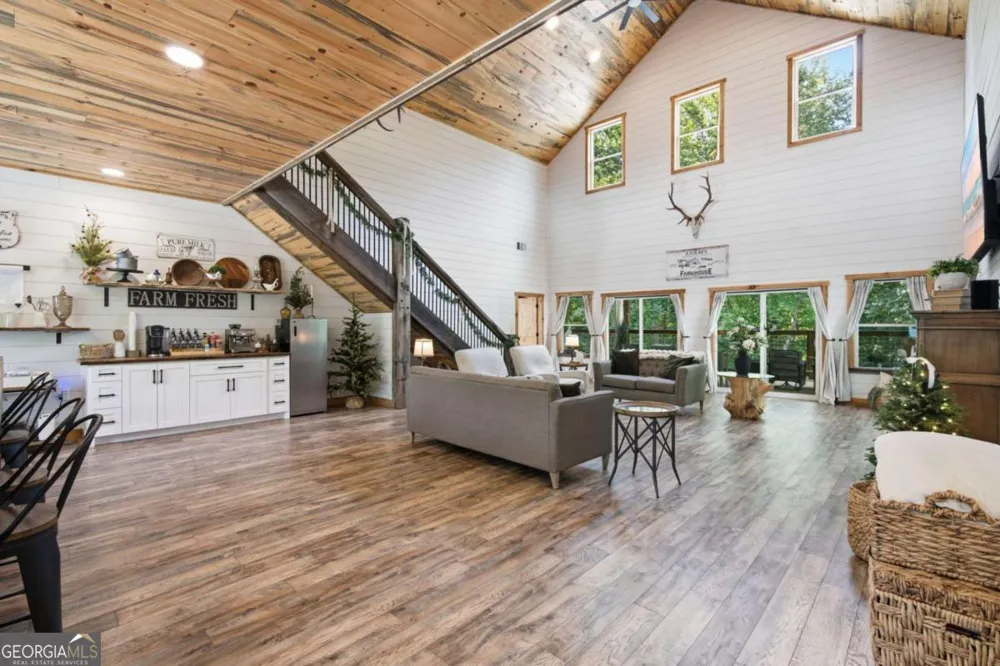 426 Thompson Creek Park RD Dawsonville, GA 30534