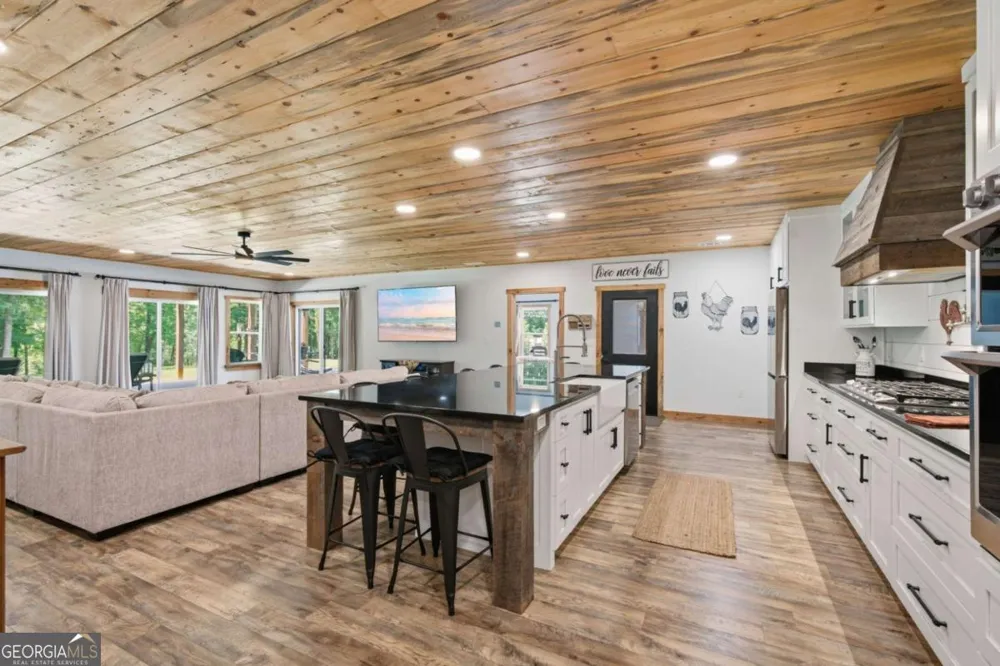 426 Thompson Creek Park RD Dawsonville, GA 30534