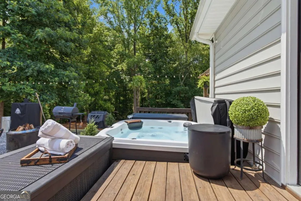 426 Thompson Creek Park RD Dawsonville, GA 30534