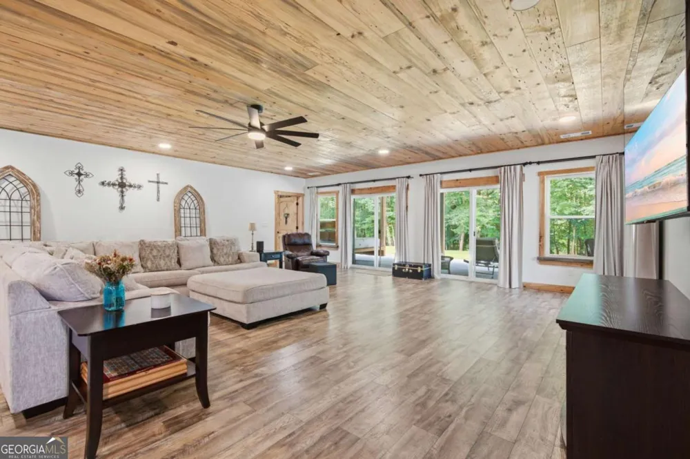 426 Thompson Creek Park RD Dawsonville, GA 30534