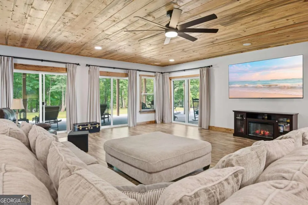 426 Thompson Creek Park RD Dawsonville, GA 30534