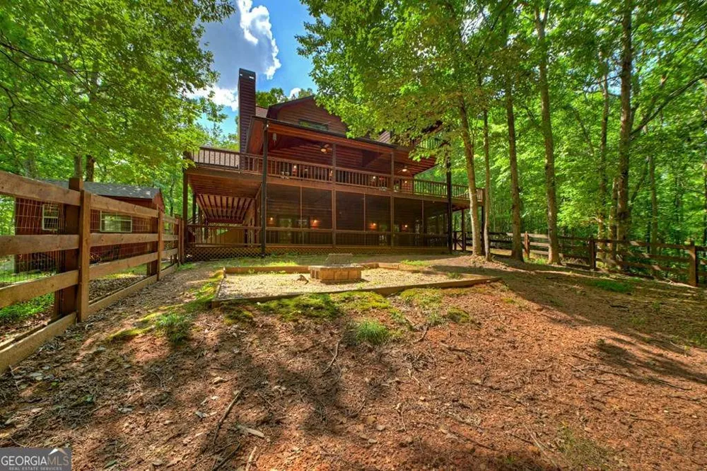 21 Trails End LN Morganton, GA 30560