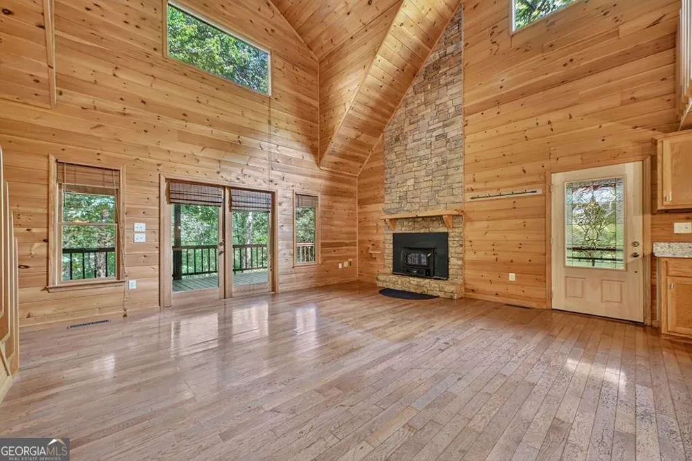 21 Trails End LN Morganton, GA 30560