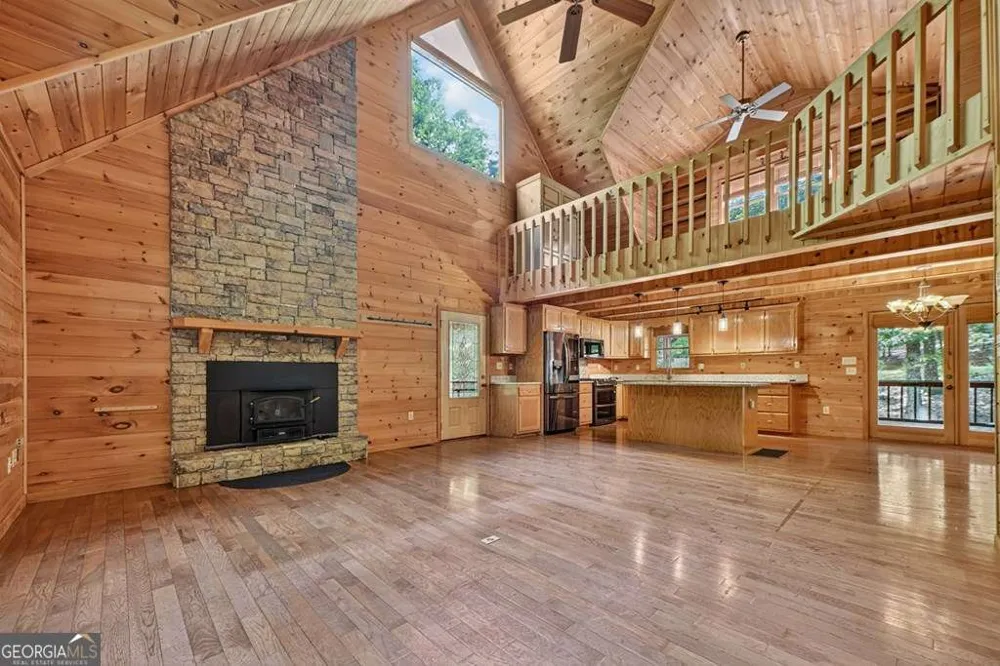 21 Trails End LN Morganton, GA 30560